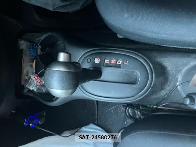 Nissan MARCH 2013-08 8208506-16