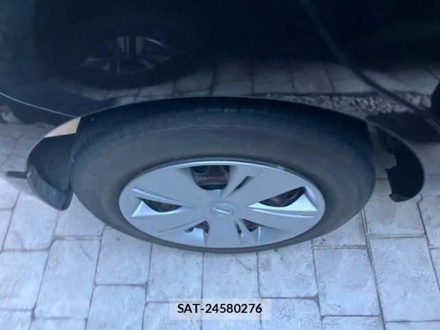 Nissan MARCH 2013-08 8208506-4