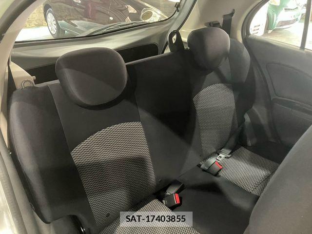 Nissan MARCH 2017-06 8208494-9