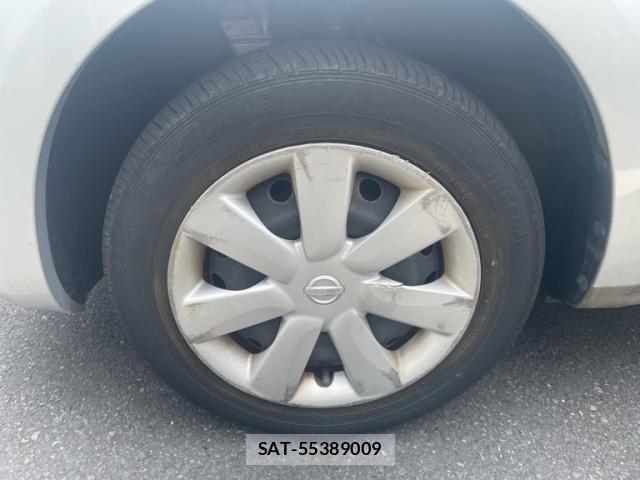 Nissan MARCH 2011-08 8208504-6