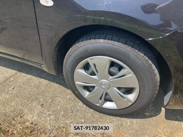Nissan MARCH 2016-10 8208503-10