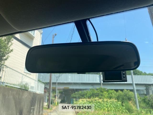 Nissan MARCH 2016-10 8208503-23