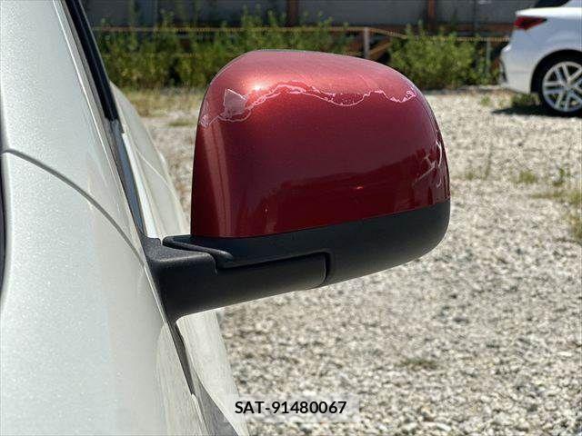 Nissan MARCH 2014-01 8208499-21
