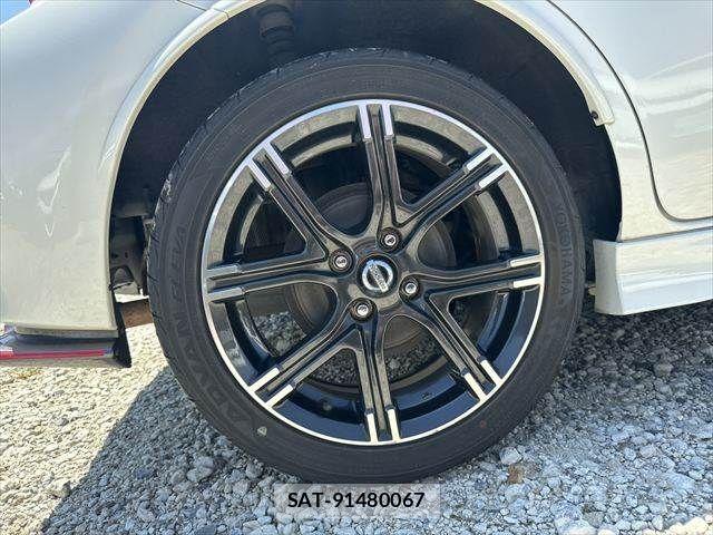 Nissan MARCH 2014-01 8208499-23
