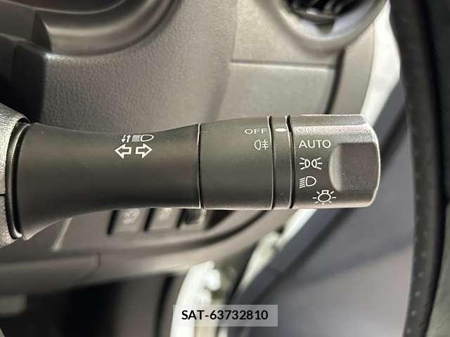 Nissan MARCH 2016-09 8208500-12