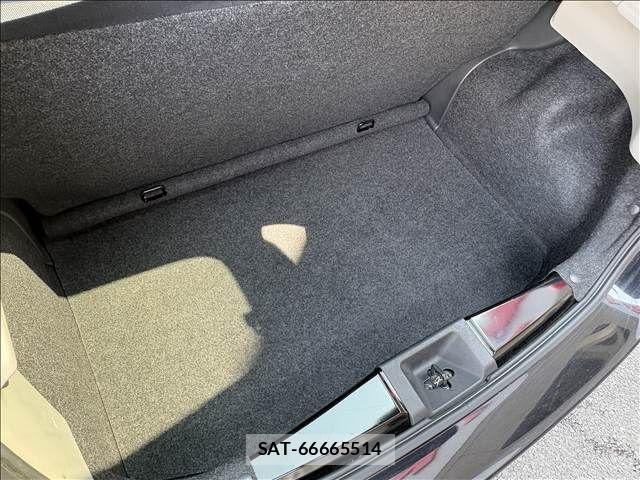 Nissan MARCH 2017-07 8208502-27