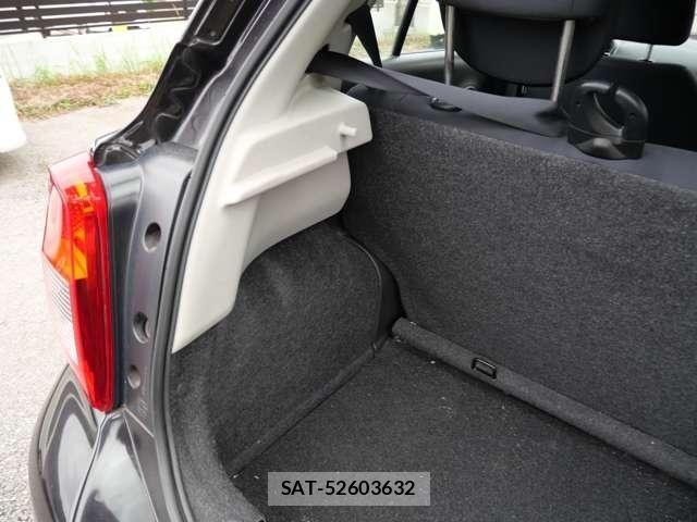 Nissan MARCH 2016-09 8245787-23