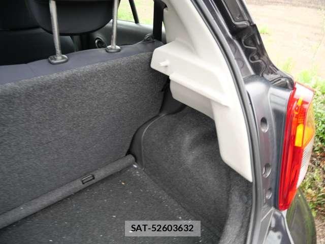 Nissan MARCH 2016-09 8245787-24