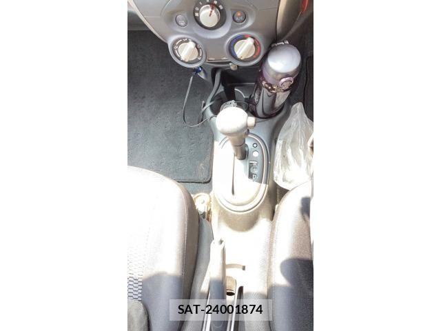 Nissan MARCH 2017-09 8245788-3