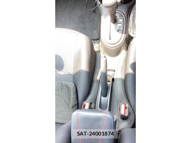 Nissan MARCH 2017-09 8245788-4