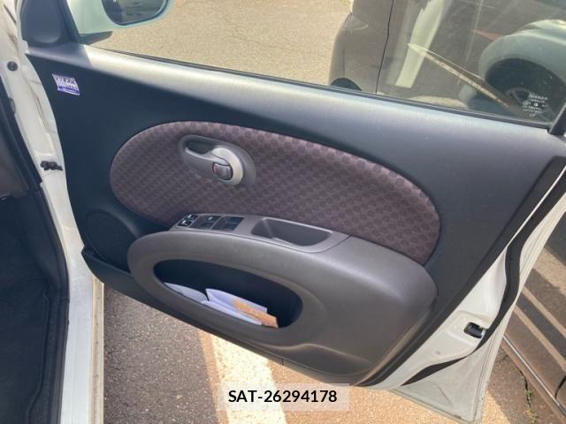 Nissan MARCH 2010-03 8245789-6
