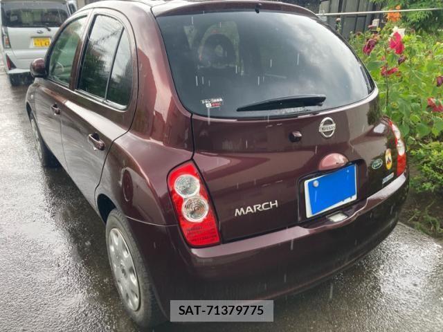 Nissan MARCH 2010-02 8245790-2