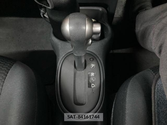 Nissan MARCH 2011-09 8315262-15