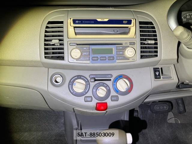 Nissan MARCH 2005-02 8336648-9
