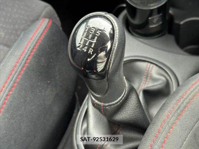 Nissan MARCH 2014-02 8336645-4