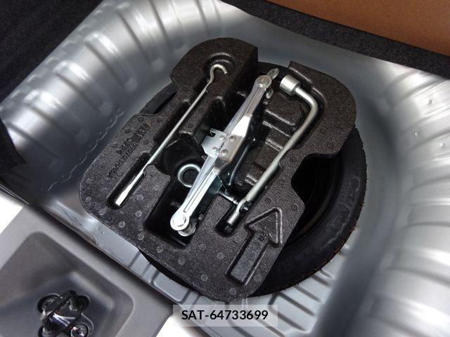 Nissan MARCH 2018-02 8336647-17