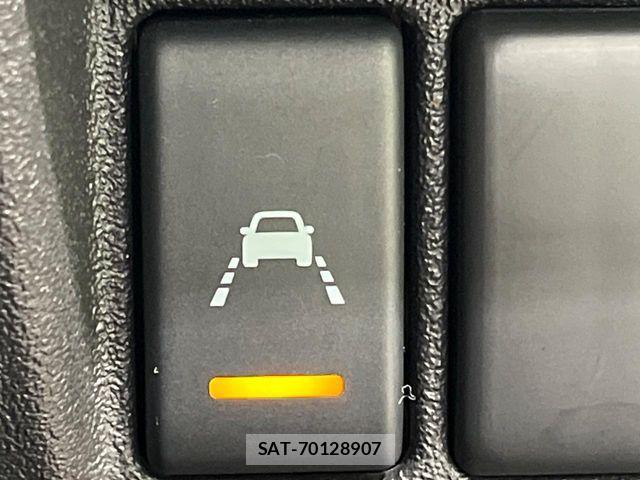 Nissan MARCH 2021-06 8336642-5