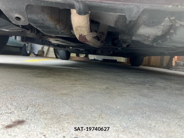 Nissan MARCH 2010-02 8354880-9