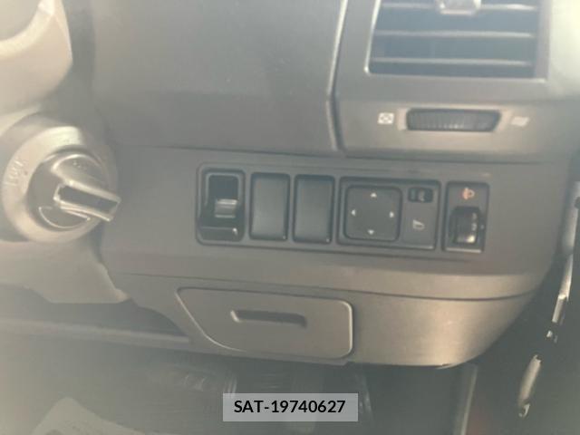 Nissan MARCH 2010-02 8354880-15