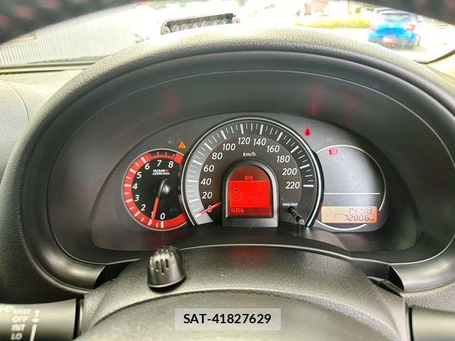 Nissan MARCH 2014-03 8457847-12