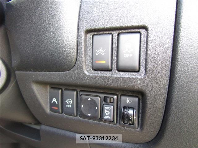 Nissan MARCH 2021-12 8457844-4