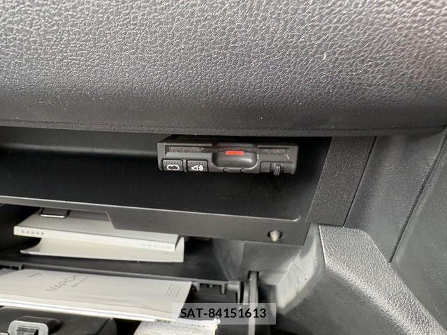 Nissan MARCH 2013-07 8457845-8