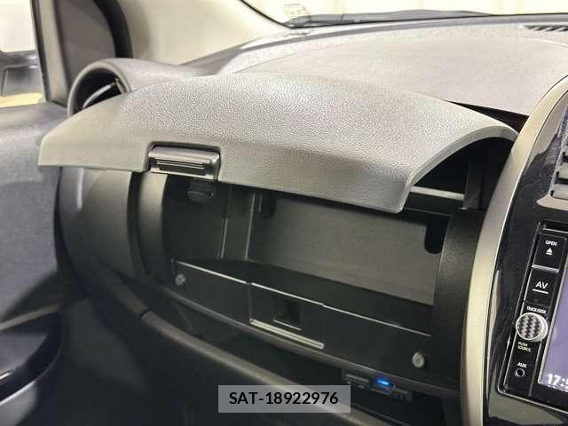 Nissan MARCH 2017-11 8485666-22