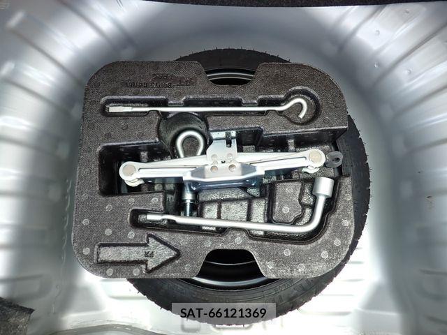 Nissan MARCH 2019-03 8485670-18