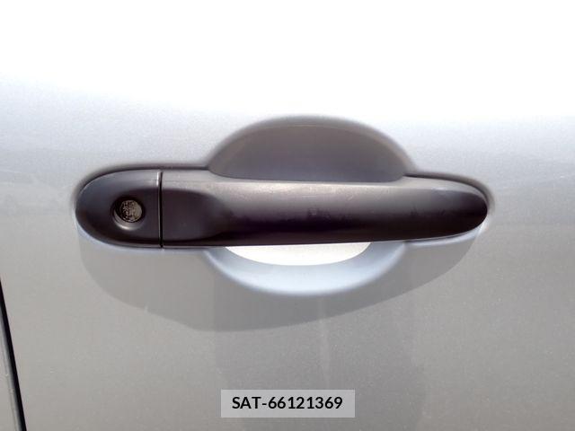 Nissan MARCH 2019-03 8485670-21
