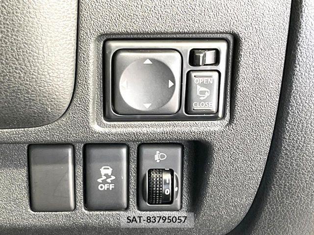 Nissan MARCH 2017-03 8525617-5