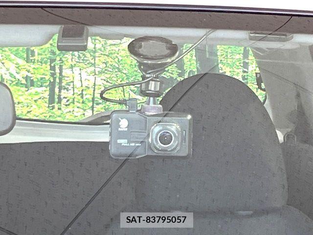 Nissan MARCH 2017-03 8525617-6
