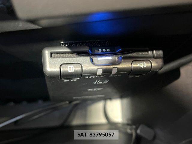 Nissan MARCH 2017-03 8525617-7
