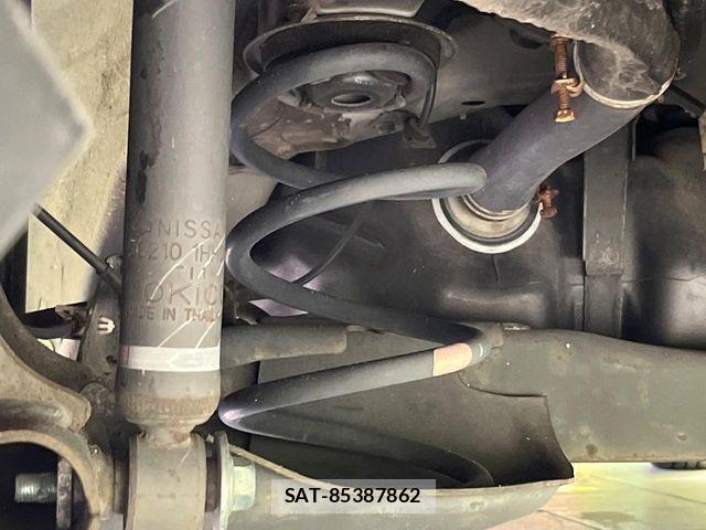 Nissan MARCH 2014-01 8525619-19