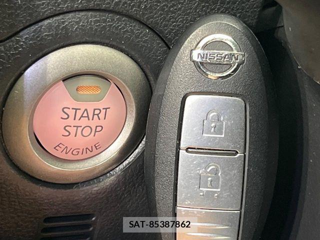 Nissan MARCH 2014-01 8525619-4