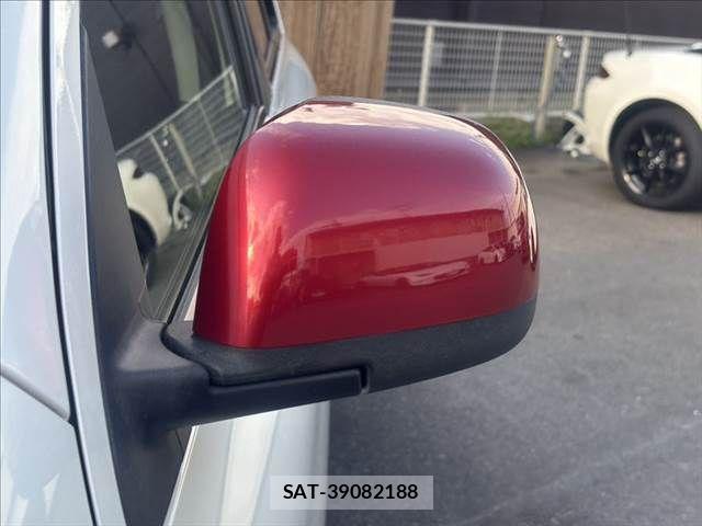 Nissan MARCH 2016-09 8562519-23