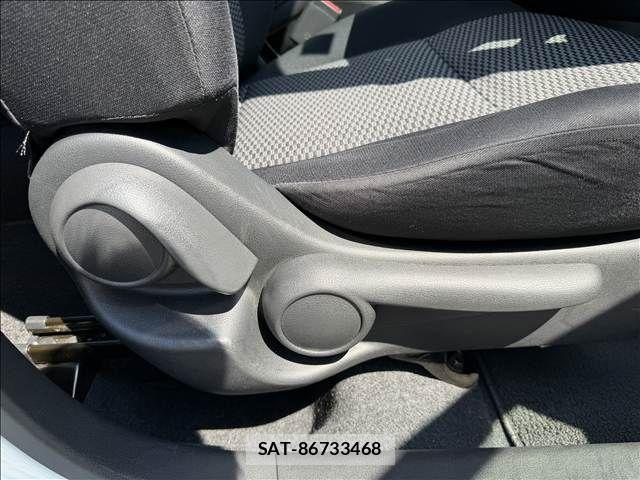 Nissan MARCH 2015-08 8627551-16