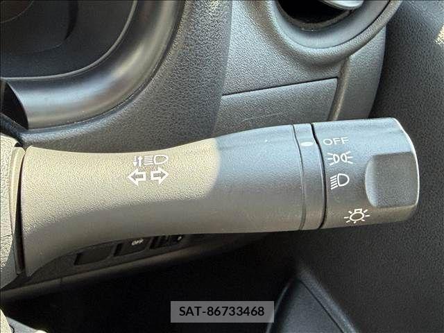 Nissan MARCH 2015-08 8627551-26