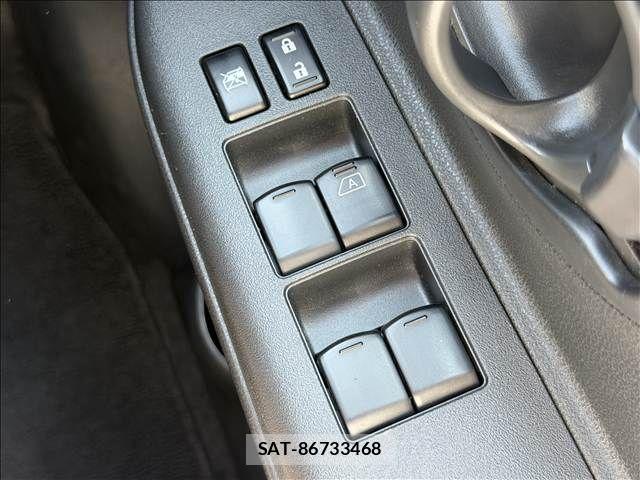 Nissan MARCH 2015-08 8627551-28