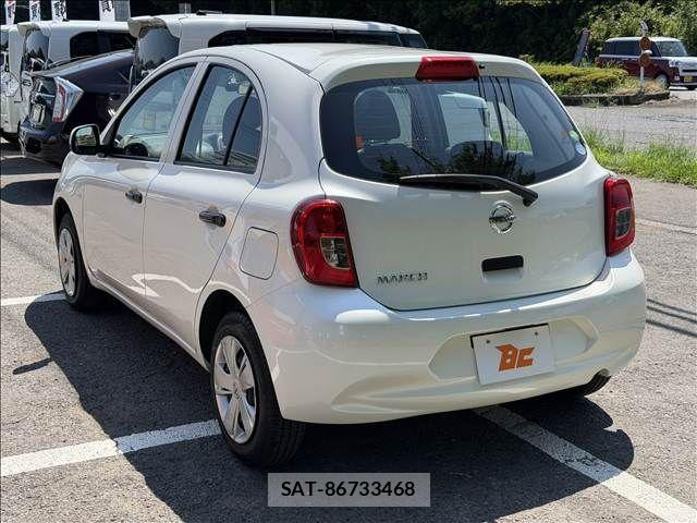 Nissan MARCH 2015-08 8627551-7