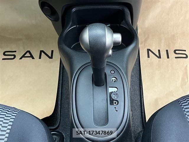 Nissan MARCH 2016-09 8660043-19