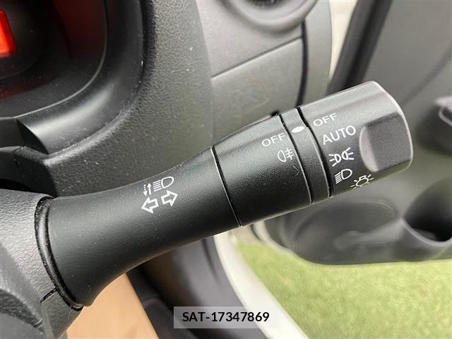 Nissan MARCH 2016-09 8660043-27
