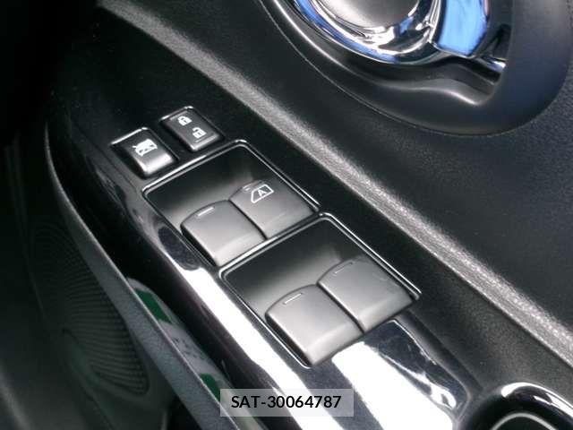 Nissan MARCH 2017-12 8666440-13