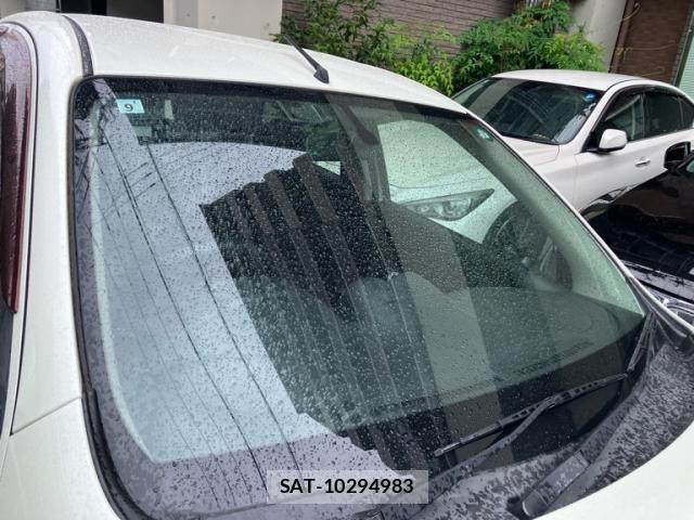 Nissan MARCH 2011-09 8743570-4