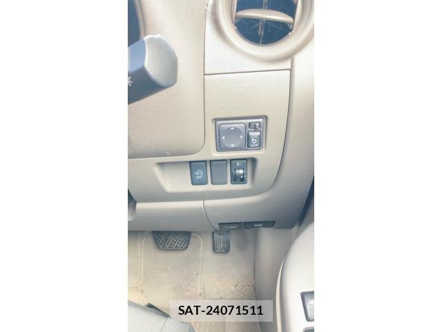 Nissan MARCH 2013-09 8743561-13