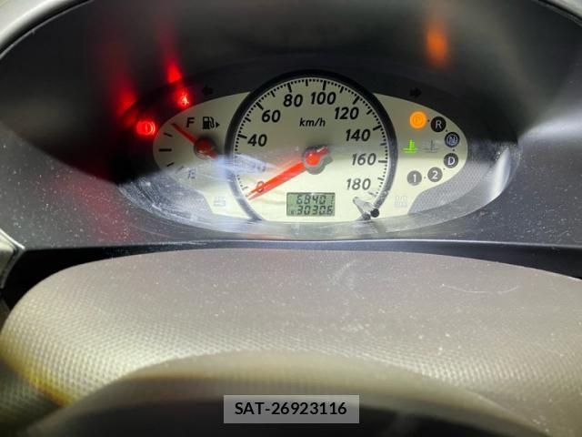 Nissan MARCH 2010-06 8743569-12