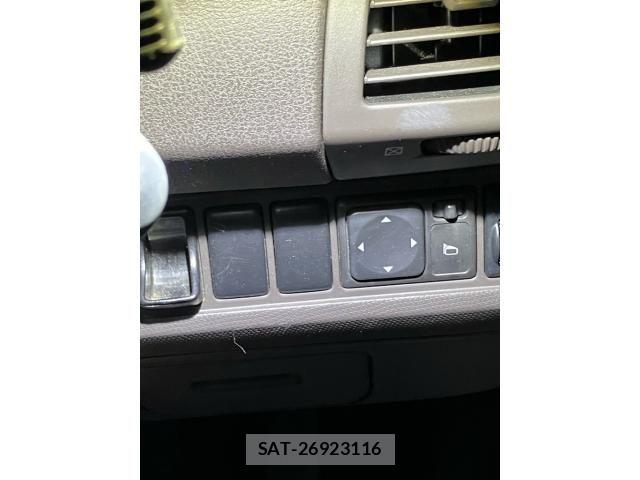 Nissan MARCH 2010-06 8743569-14