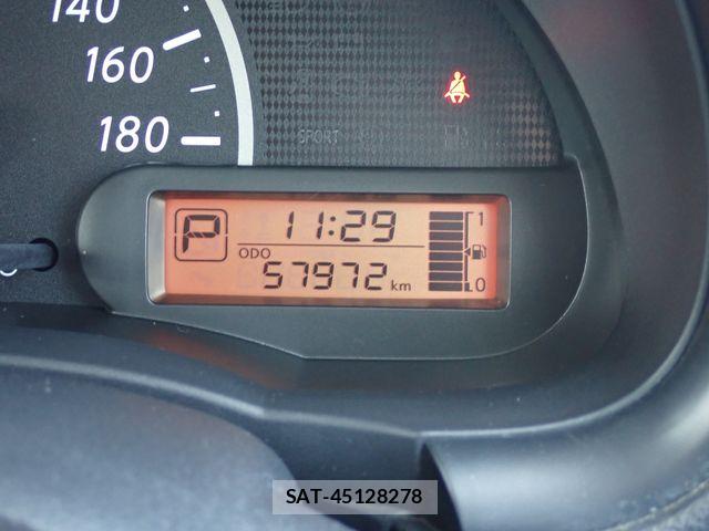 Nissan MARCH 2021-04 8780926-7