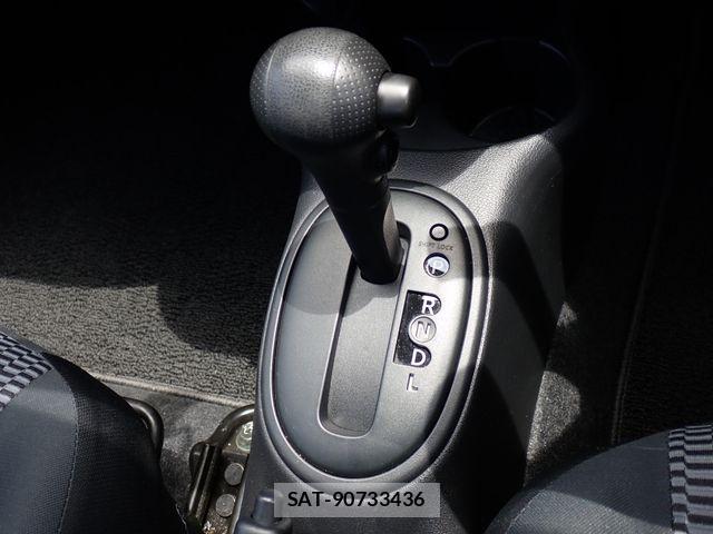 Nissan MARCH 2019-04 8780929-7