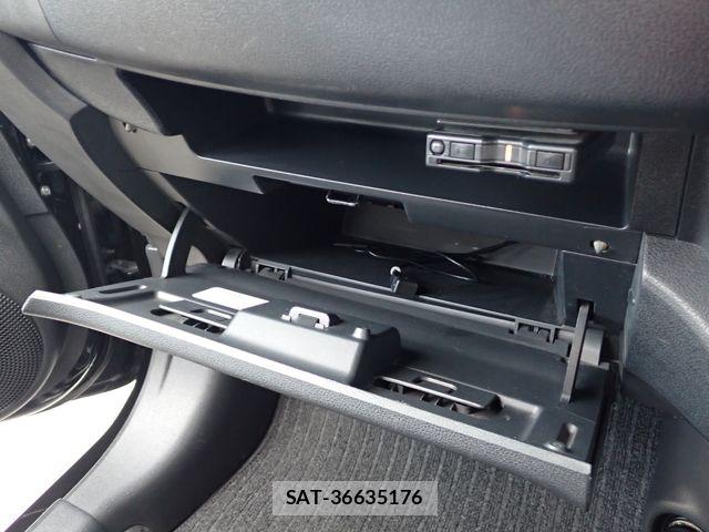 Nissan MARCH 2022-06 8796542-12