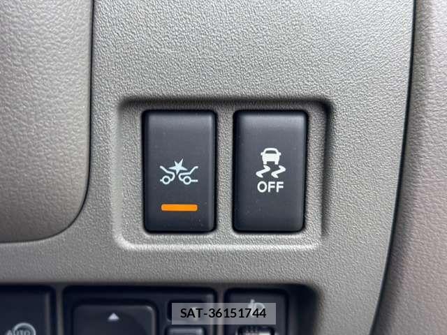 Nissan MARCH 2021-09 8796541-7